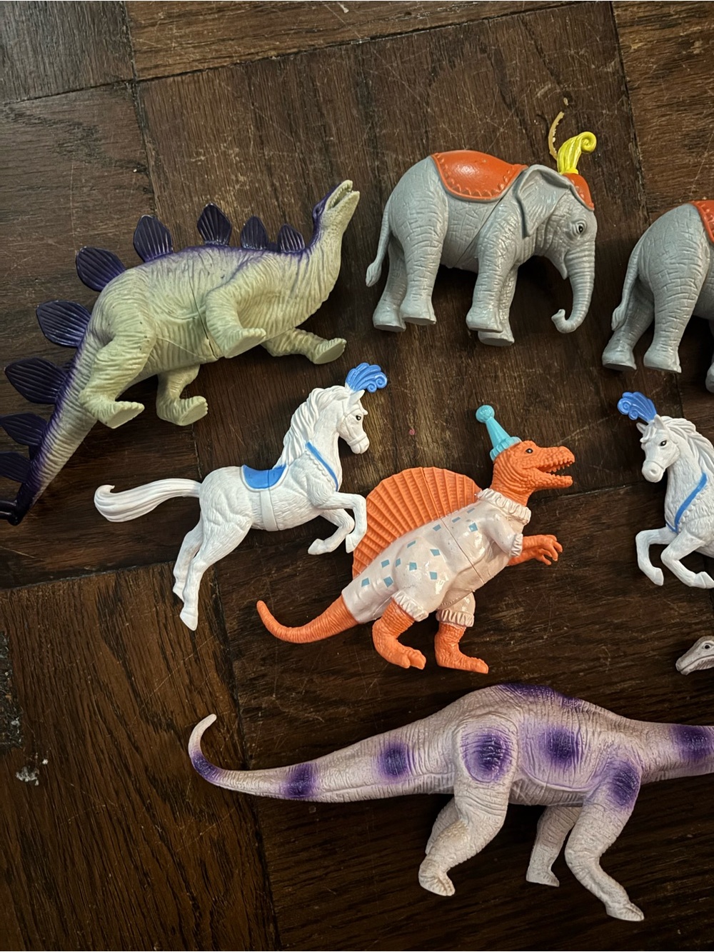 Vintage Circus Animal Figure Lot Elephants Horses Lion Dinosaurs Toys - Picture 3 of 6